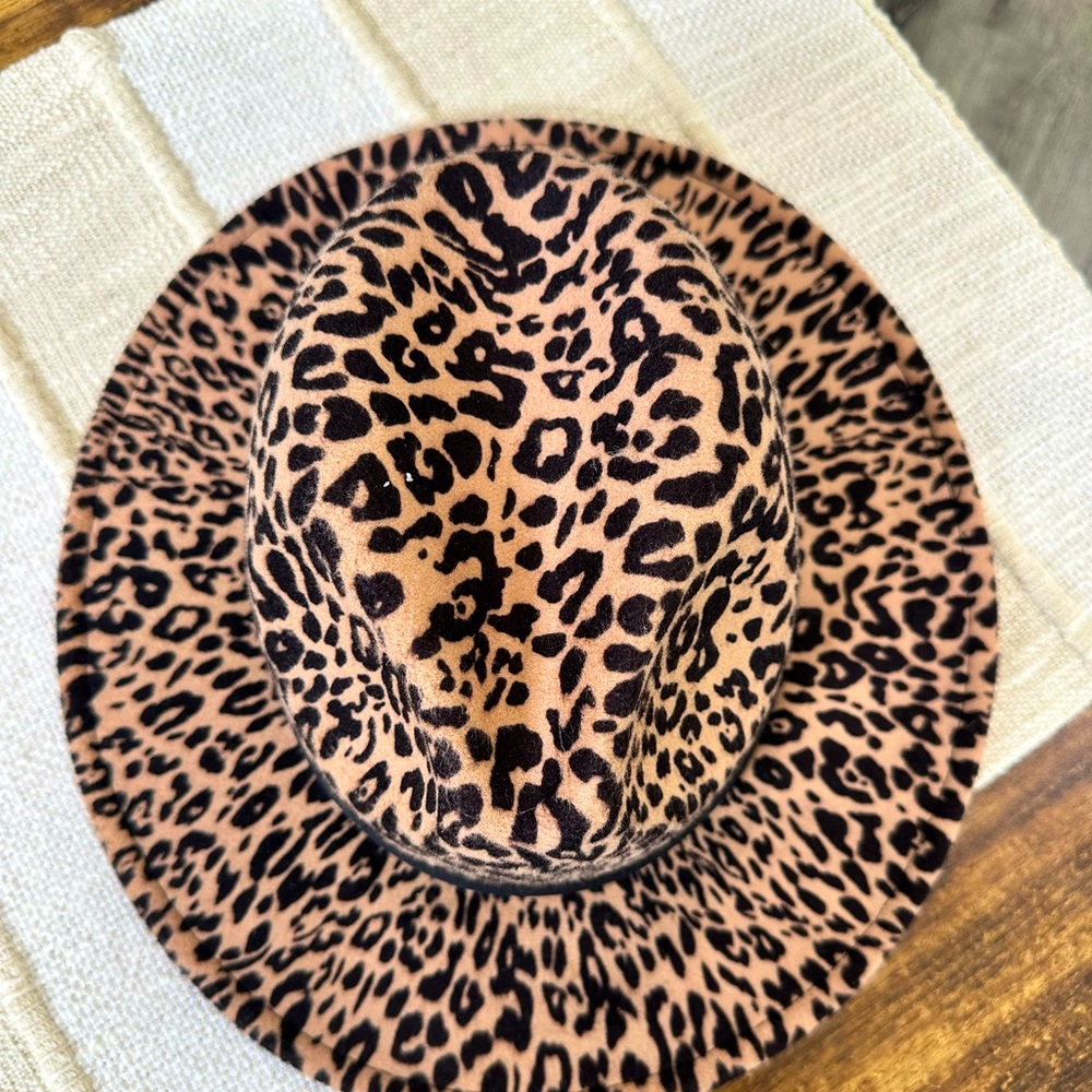 Leopard Print Brim Hat